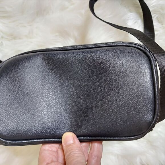 ‎Betsey Johnson quilted mini backpack pink black Lu Two - Picture 16 of 16